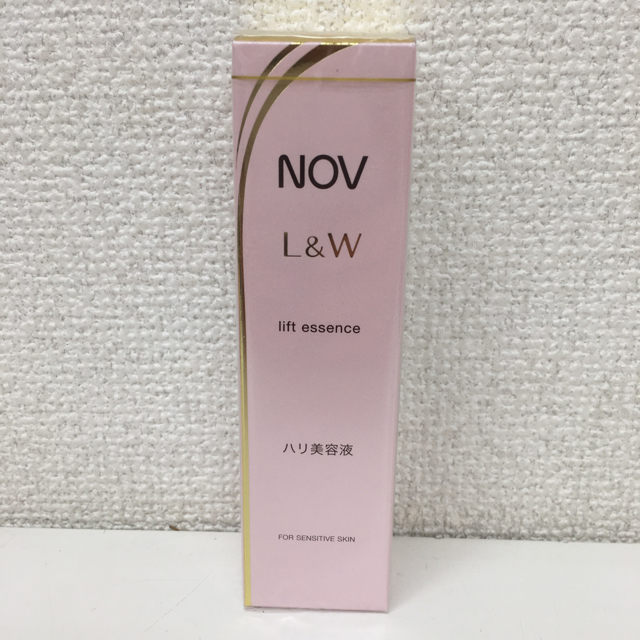 NOV(ノブ)のNOV ノブ L&W リフトエッセンス　ハリ美容液　28g コスメ/美容のスキンケア/基礎化粧品(美容液)の商品写真