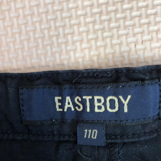 EASTBOY(イーストボーイ)のイーストボート EASTBOY黒パンツ110cm キッズ/ベビー/マタニティのキッズ服男の子用(90cm~)(パンツ/スパッツ)の商品写真