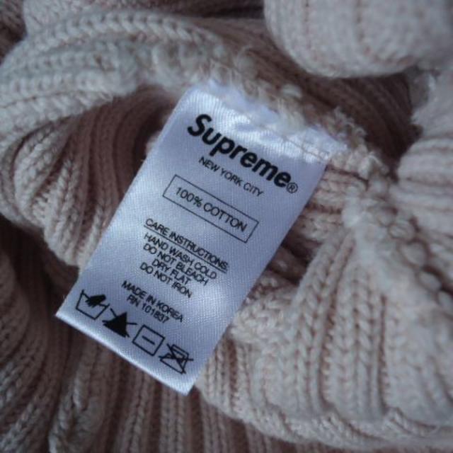 Supreme(シュプリーム)のSupremeシュプリームBienie pinkボックスロゴ刺繍ニットビーニー! メンズの帽子(ニット帽/ビーニー)の商品写真