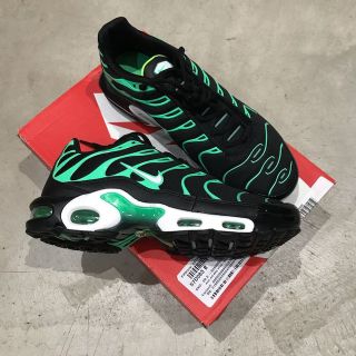 ナイキ(NIKE)の新品US9 NIKE AIR MAX PLUS US限定(スニーカー)