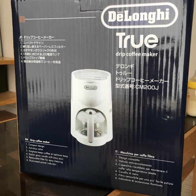 DeLonghi(デロンギ)の新品！ドリップコーヒーメーカー スマホ/家電/カメラの調理家電(コーヒーメーカー)の商品写真