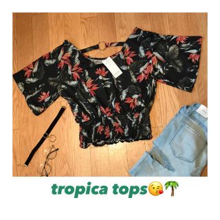 クラス(Class)の海外import❤︎バックリングtropicalオフショルtops★(カットソー(長袖/七分))