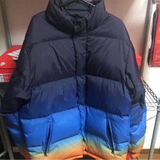 シュプリーム(Supreme)の美品 Supreme 18SS Gradient Puffy Jacket L(ダウンジャケット)