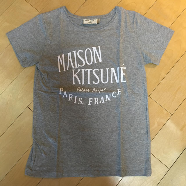 MAISON KITSUNE'(メゾンキツネ)のメゾンキツネ Ｔシャツ グレー レディースのトップス(Tシャツ(半袖/袖なし))の商品写真