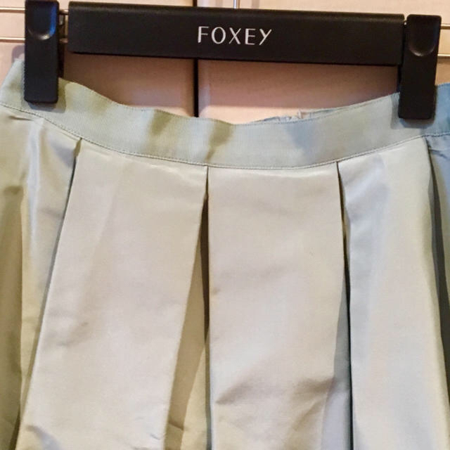 FOXEY(フォクシー)のフォクシー FullPleated skirt 38 ミント レディースのスカート(ひざ丈スカート)の商品写真