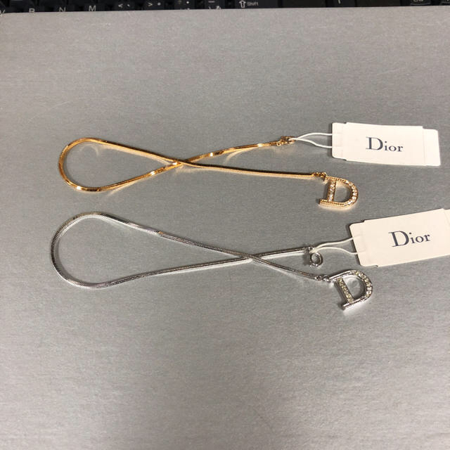 Dior(ディオール)のディオール チャーム2点セット ハンドメイドのアクセサリー(チャーム)の商品写真