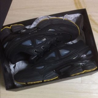 ラフシモンズ(RAF SIMONS)のRAF SIMONS OzweegoⅢ(スニーカー)