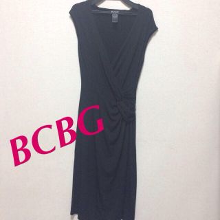 ビーシービージーマックスアズリア(BCBGMAXAZRIA)のBCBG フォーマルワンピース(ひざ丈ワンピース)