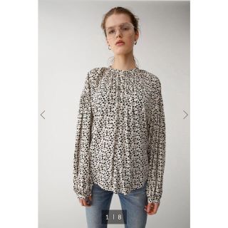 マウジー(moussy)のmoussy  PETITE FLOWER BLOUSE(シャツ/ブラウス(長袖/七分))