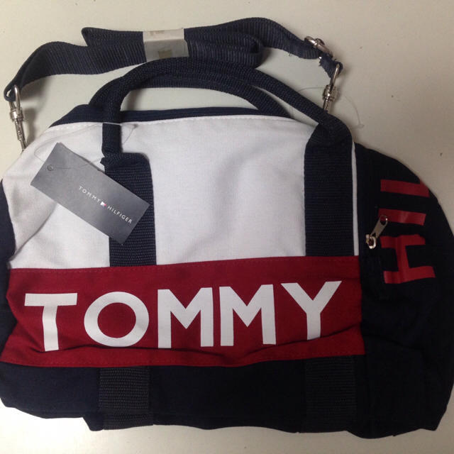 TOMMY HILFIGER(トミーヒルフィガー)のTOMMY HILFIGER ミニダッフル M6L200152 467 レディースのバッグ(ショルダーバッグ)の商品写真