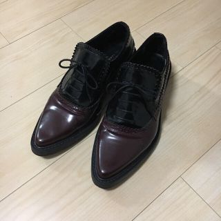 ザラ(ZARA)のzara レザー ポインテッドトュシューズ モカシン ブラック 38(ローファー/革靴)