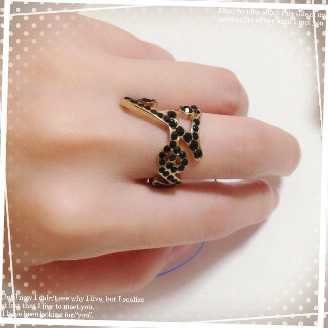FENDI(フェンディ)のFENDI♡黒ストーンのゴールドリング◉ レディースのアクセサリー(リング(指輪))の商品写真