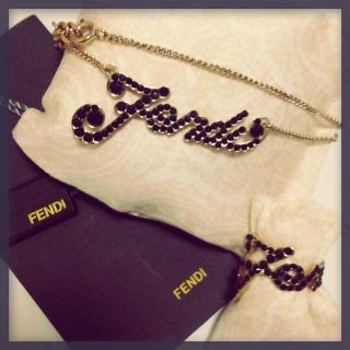 フェンディ(FENDI)のFENDI♡黒ストーンのゴールドリング◉(リング(指輪))