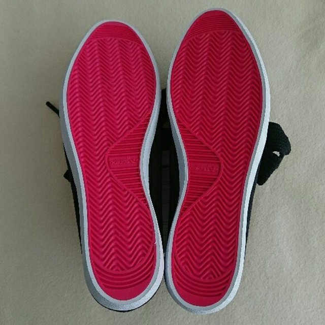 adidas(アディダス)のミムさま専用 adidas リレースロー ブラック × ピンク 貴重 レディースの靴/シューズ(スニーカー)の商品写真