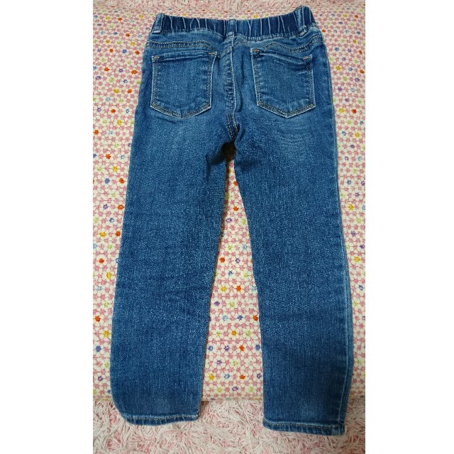 babyGAP(ベビーギャップ)のbabyGAP　デニムパンツ　105センチ キッズ/ベビー/マタニティのキッズ服女の子用(90cm~)(パンツ/スパッツ)の商品写真