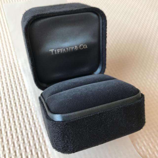 Tiffany & Co.(ティファニー)のティファニー 空箱 リングケース レディースのバッグ(ショップ袋)の商品写真
