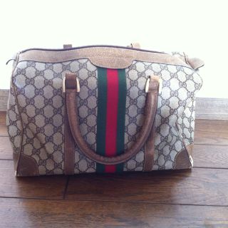 グッチ(Gucci)のGUCCI 塩ビ ボストンバッグ(ボストンバッグ)