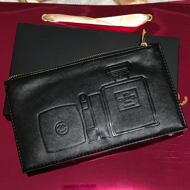 CHANEL(シャネル)のCHANEL♡正規品♡コスメノベルティ♡新品未使用♡ レディースのファッション小物(ポーチ)の商品写真