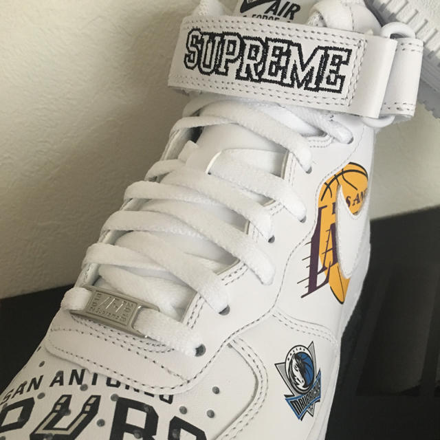 Supreme(シュプリーム)のsupreme NBA NIKE Air force 1 mid メンズの靴/シューズ(スニーカー)の商品写真