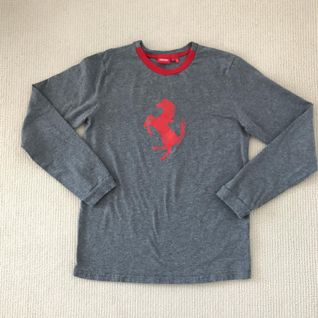 Ferrari(フェラーリ)のフェラーリ ボーイズ長袖Tシャツ キッズ/ベビー/マタニティのキッズ服男の子用(90cm~)(Tシャツ/カットソー)の商品写真