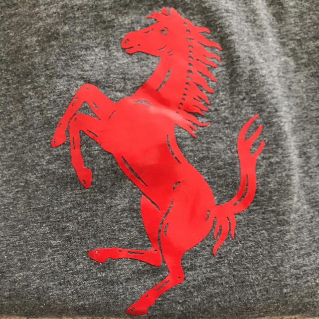 Ferrari(フェラーリ)のフェラーリ ボーイズ長袖Tシャツ キッズ/ベビー/マタニティのキッズ服男の子用(90cm~)(Tシャツ/カットソー)の商品写真