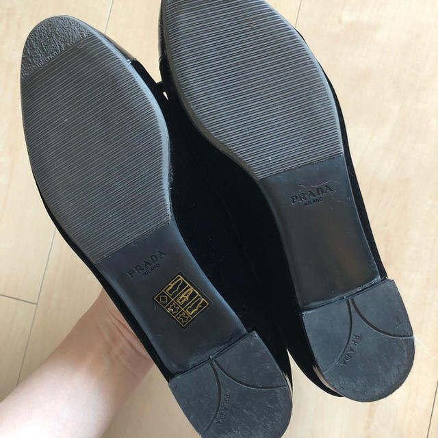 PRADA(プラダ)の［美品］PRADA プラダ フラットシューズ 値下げしました！ レディースの靴/シューズ(ハイヒール/パンプス)の商品写真