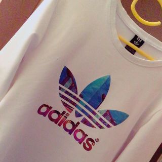 アディダス(adidas)のadidasスエットトレーナー(トレーナー/スウェット)