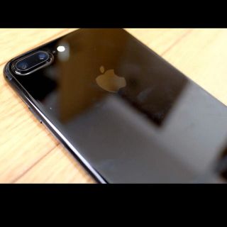 アイフォーン(iPhone)のiphone7plus docomo128GB  ジェットブラック  中古美品 (スマートフォン本体)