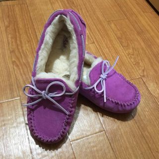 アグ(UGG)のugg モカシン ピンク(スリッポン/モカシン)