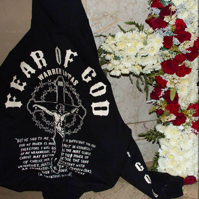 激レア‼︎fear of god ×warrenlotas フーディー