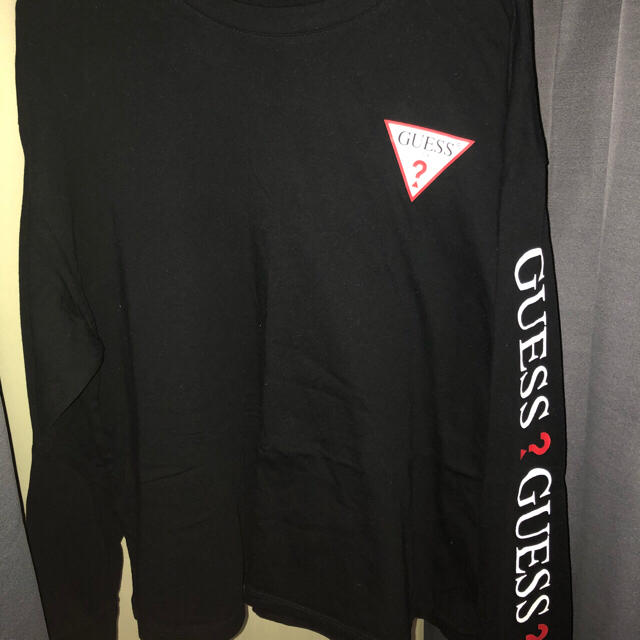 GUESS(ゲス)のGUESS （ゲス）長袖Tシャツ（ロンT）ビックシルエット 美品 メンズのトップス(Tシャツ/カットソー(七分/長袖))の商品写真