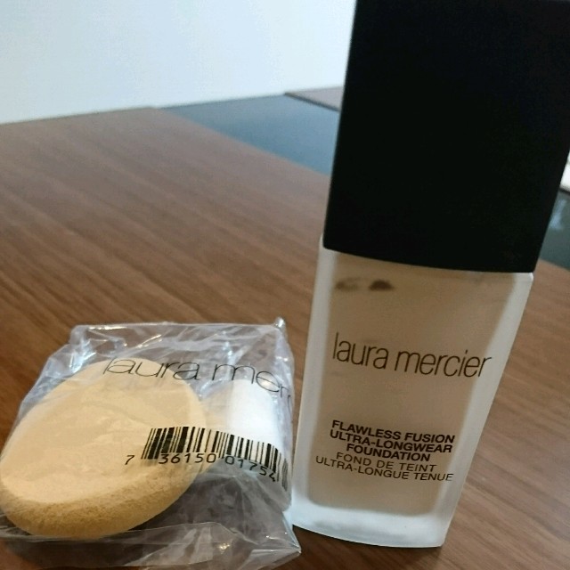 laura mercier(ローラメルシエ)のローラメルシエ　フローレスフュージョンウルトラロングウェア　ファンデーション コスメ/美容のベースメイク/化粧品(ファンデーション)の商品写真