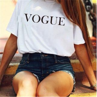 今だけ値下げ！Vogue ロゴt 着回し◎ ブラック ホワイト Tシャツ(Tシャツ(半袖/袖なし))