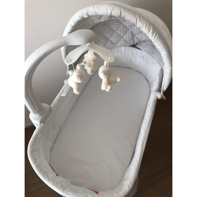 『aloha10様専用』Delta Children Bassinet キッズ/ベビー/マタニティの寝具/家具(ベビーベッド)の商品写真