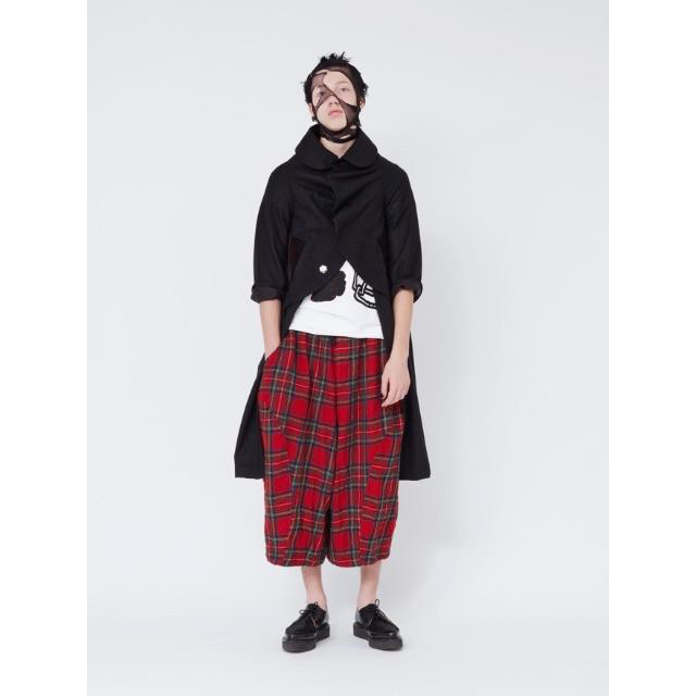 BLACK COMME des GARCONS(ブラックコムデギャルソン)のブラックコムデギャルソン 半袖Tシャツ ブラック ローズ タトゥー BLACK メンズのトップス(Tシャツ/カットソー(半袖/袖なし))の商品写真