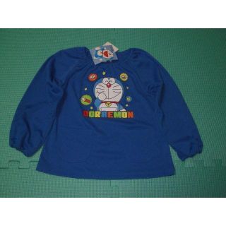 ★新品【ドラえもん】長袖スモック１００サイズ*ブルー**(その他)