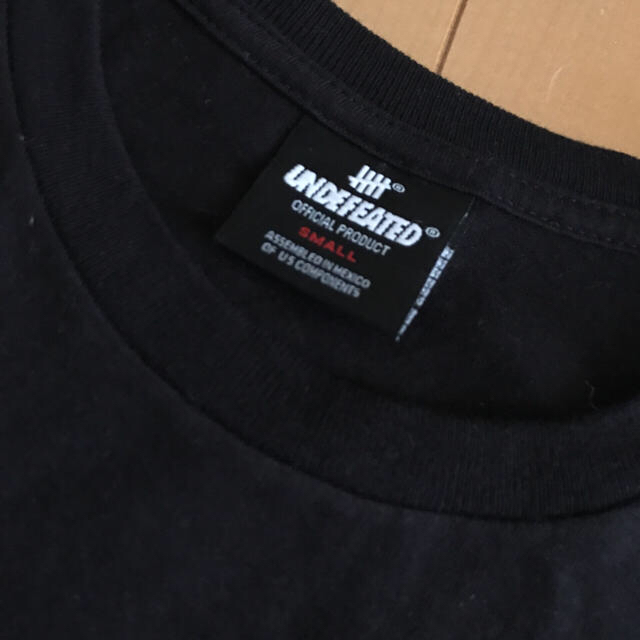 UNDEFEATED(アンディフィーテッド)の新品未使用☆アンディー ロンT★値下げセール★ メンズのトップス(Tシャツ/カットソー(七分/長袖))の商品写真