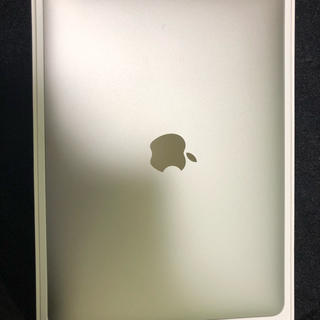 アップル(Apple)の【RRR様取り置き】MacBook 12インチ 2017年モデル シルバー(ノートPC)