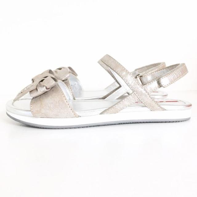 トッズⅷ PRADA サンダル シルバー E217の通販 by eclin_tokyo|プラダ ...