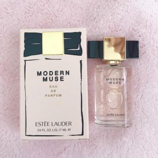 エスティローダー(Estee Lauder)の【未使用】エスティローダー 香水 ミューズ オーデ パフューム スプレィ 7ml(香水(女性用))