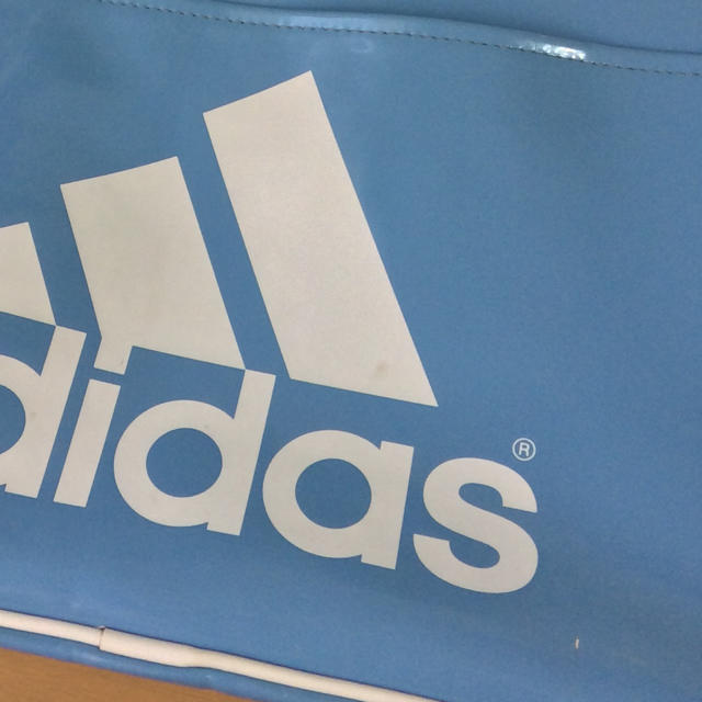 adidas(アディダス)のアディダスのエナメルバッグ スポーツ/アウトドアのスポーツ/アウトドア その他(その他)の商品写真