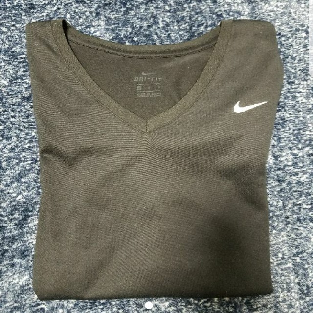 NIKE(ナイキ)のロンT レディースのトップス(Tシャツ(長袖/七分))の商品写真