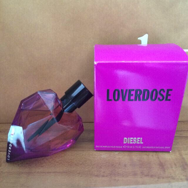 DIESEL(ディーゼル)のDIESEL LOVERDOSE♡ コスメ/美容の香水(香水(女性用))の商品写真