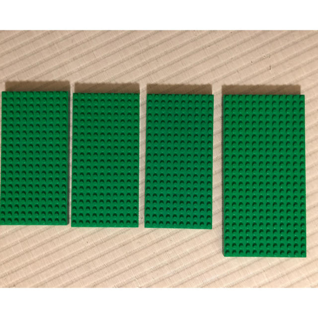 Lego(レゴ)のLEGO 板 キッズ/ベビー/マタニティのおもちゃ(積み木/ブロック)の商品写真