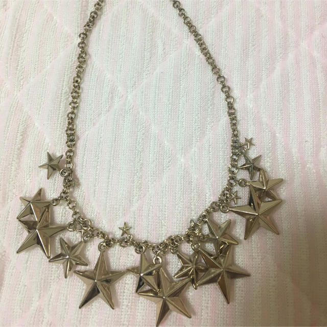 星がいっぱいのネックレス☆ 最終値下げ！！の通販 by ゆゆゆ's shop｜ラクマ