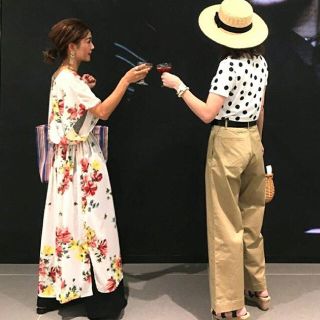 ザラ(ZARA)の完売品 ザラ 花柄 サイドスリット ワンピ シャツ スカート パンツ サンダル(ロングワンピース/マキシワンピース)