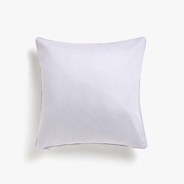 ZARA HOME(ザラホーム)の新品 ZARA HOME ザラホーム シルバーレース クッションカバー インテリア/住まい/日用品のインテリア小物(クッションカバー)の商品写真