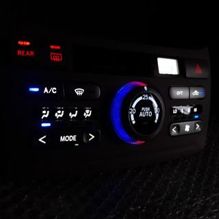 トヨタ - AZR60 ヴォクシー・ノア 後期 LED打ち替え済み エアコン 