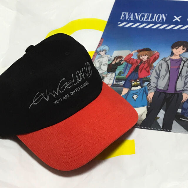 GU(ジーユー)の完売品（GU）ベースボールキャップEVANGELION レディースの帽子(キャップ)の商品写真