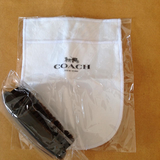 COACH(コーチ)の☆新品☆ コーチ レザーケア ブラシ&ミトン その他のその他(その他)の商品写真